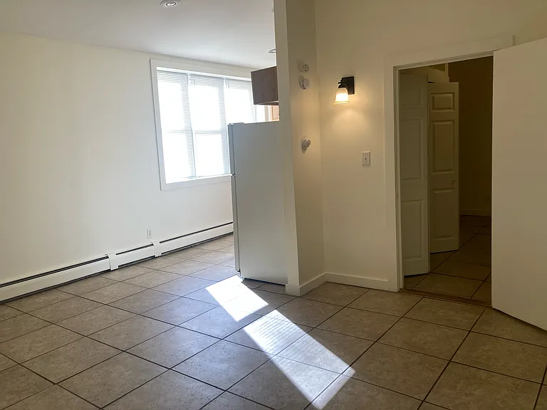 78 W Green St — Photo 6