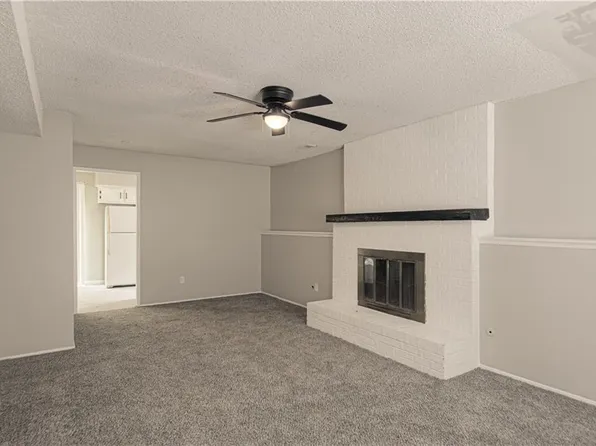 14115 Merrywood Cir, Grandview, MO 64030