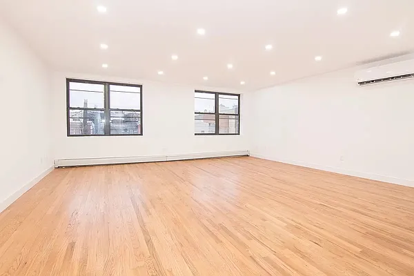 Rented by Modern Spaces | media 6