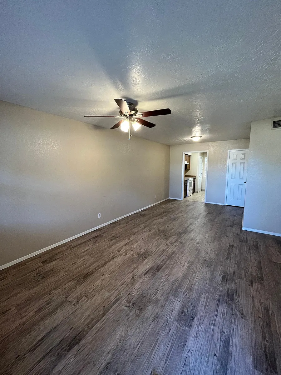 Building Photo - North Park Apartments