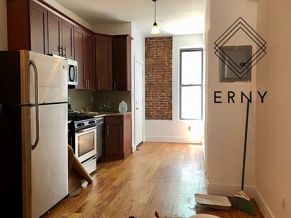 2nd image of 113 Clifton Pl #2R