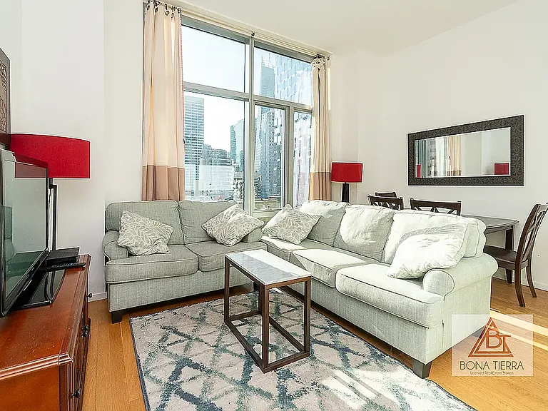 18 W 48th St #23D — Photo 1