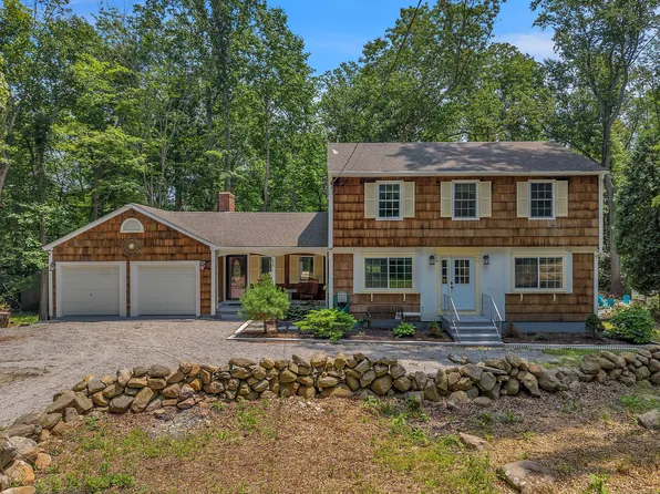 428 Pumpkin Hill Road, Ledyard, CT 06339