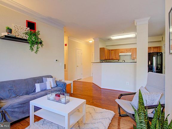 5th image of 1550 Spring Gate Dr Unit 8111