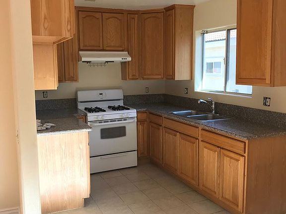 3rd image of 6162 Mesa Ave APT E