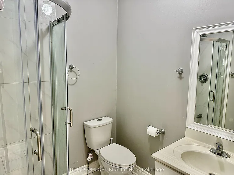 29 Sophia Rd #MAIN FL — Photo 17