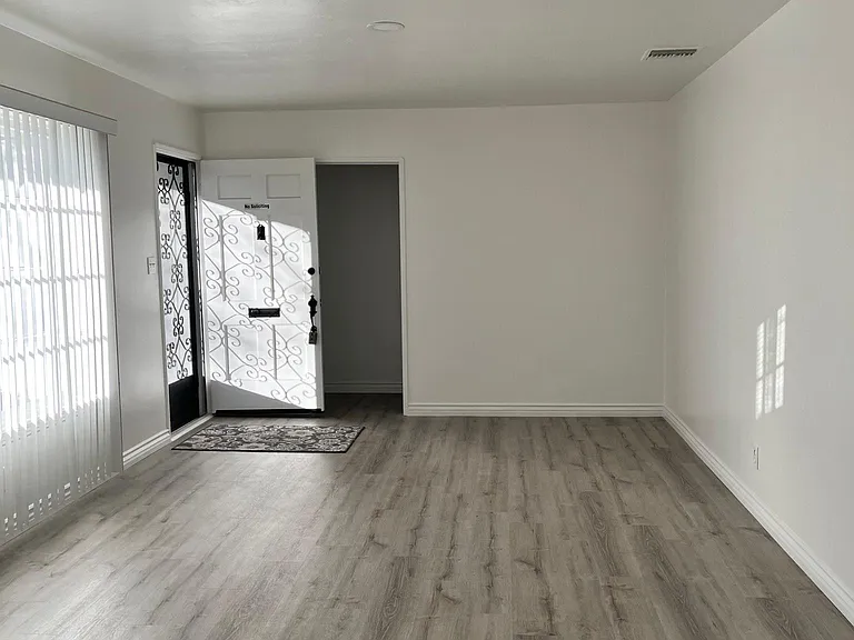 2442 Vista Laguna Ter — Photo 8
