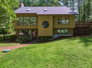 15 Ladyslipper Cir, Amherst, MA 01002