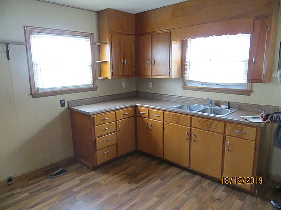 4th image of 1672 N State Road 157