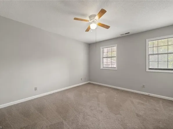 1903 E Malone Rd, Burlington, NC 27215