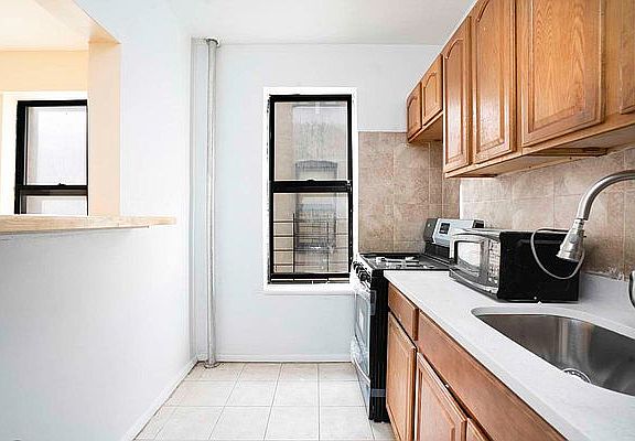 5th image of 610 W 141st St APT 5H