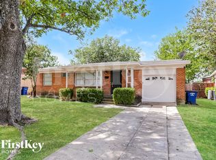 10455 Plummer Dr, Dallas, TX 75228
