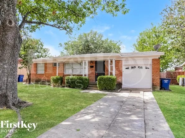 10455 Plummer Dr, Dallas, TX 75228