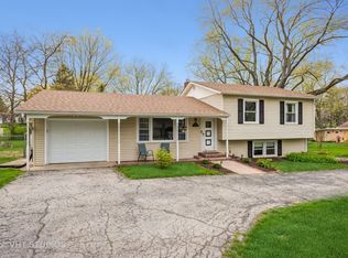 2N354 Virginia Ave, Glen Ellyn, IL 60137