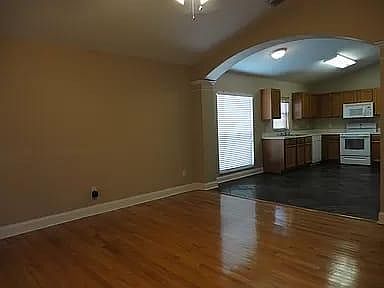 2nd image of 1610 Trinidad Ave