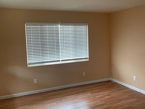 2nd image of 3840 43rd Ave #3