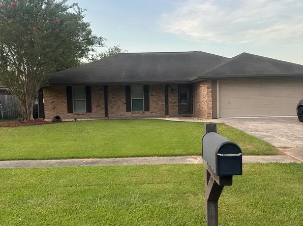 306 Confederate Ave, Broussard, LA 70518