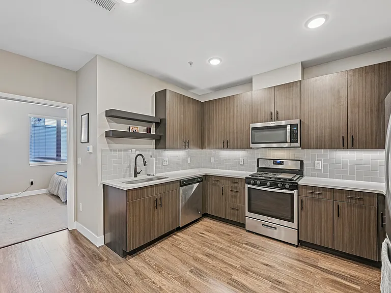 2729 W 28th Ave #505 — Photo 20