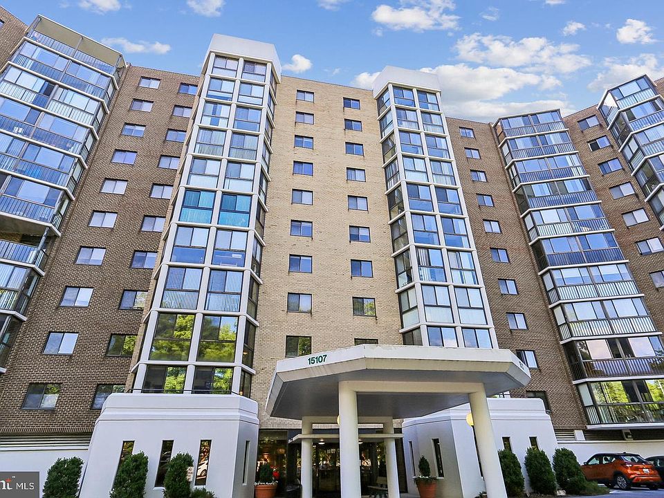 1st image of 15107 Interlachen Dr #2620