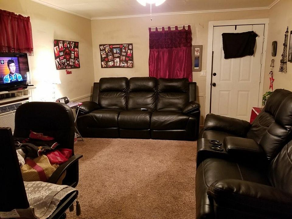 2nd image of 2700 Avenue C