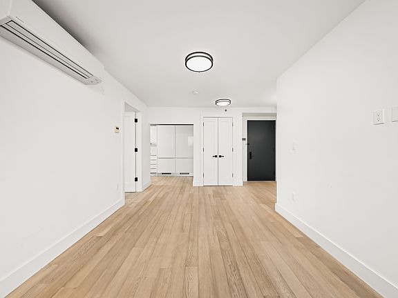 2nd image of 2218 Ocean Ave #8A
