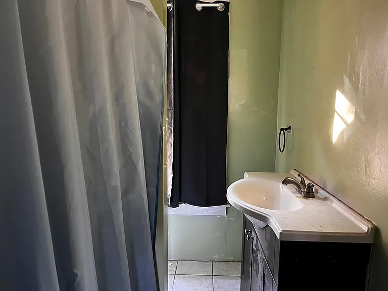 52 Park St #1 — Photo 7