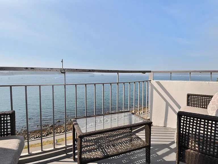 1600L Beach Ave — Photo 6