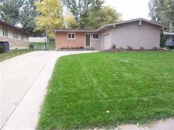 5217 N 86th St, Omaha, NE 68134