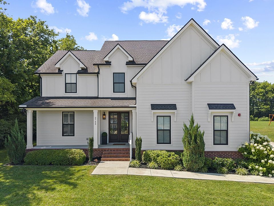 1st image of 2744 Morrow Ln