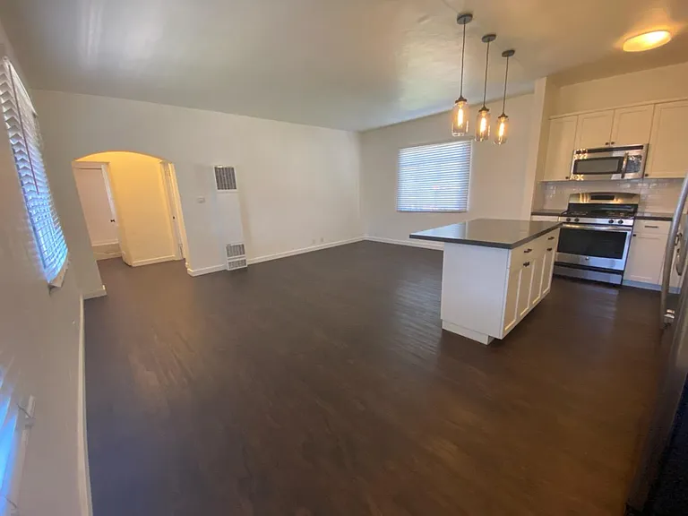 1406 Garden St #7 — Photo 3