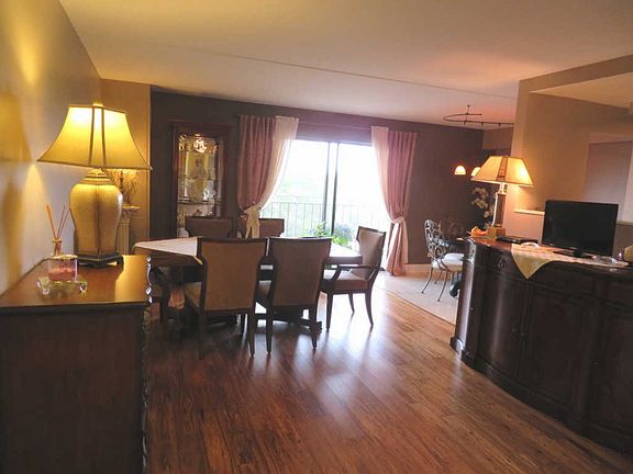 5th image of 6340 Americana Dr APT 502