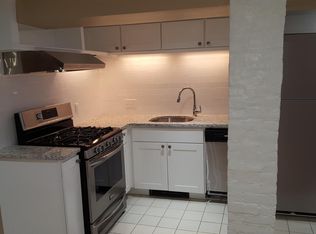 65 East St APT 1, Riverside, RI 02915