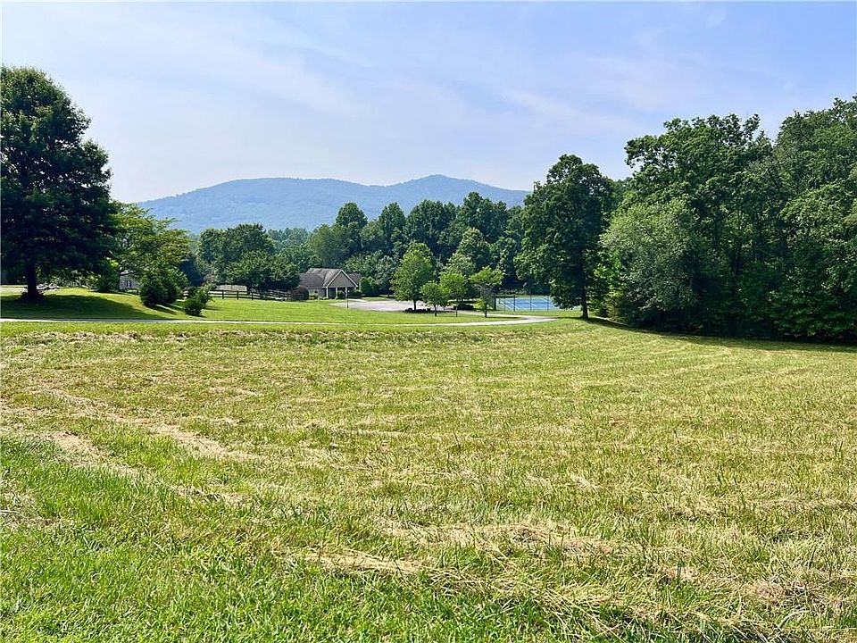 1st image of 31 Meadow Brooke Ln #31