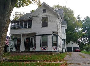 5 Franklin St, Chateaugay, NY 12920