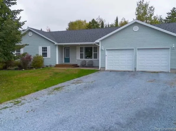 10 Queensbury Dr, Quispamsis, NB E2E 5B5