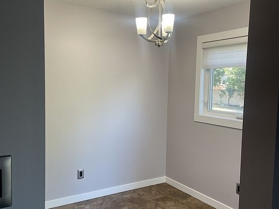 5th image of 3862 7th Ave E