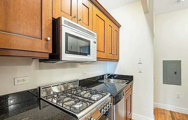 Rented by Oxford Property Group | media 20