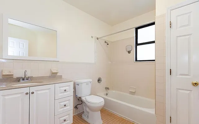 Rented by Corcoran | media 10