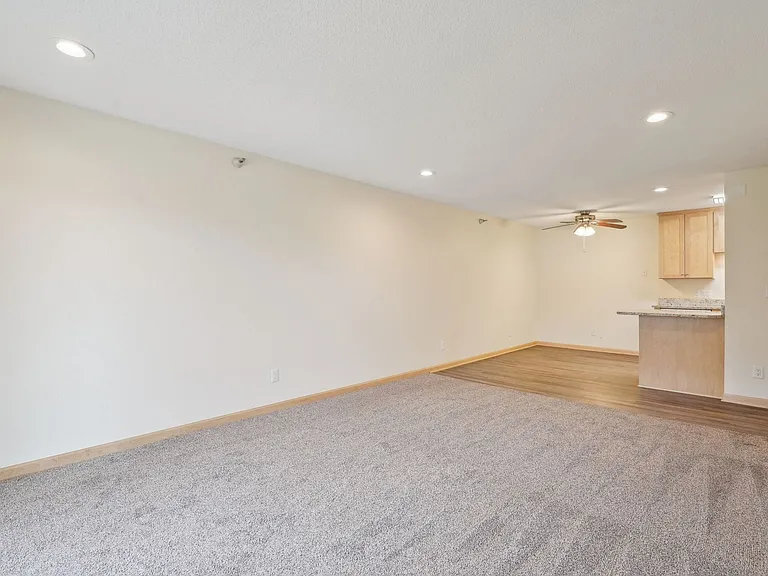 Park Place Apartments in Burnsville — Photo 9