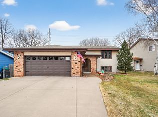 6400 Starlite Cir NE, Fridley, MN 55432