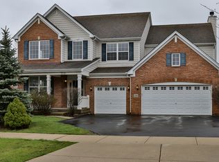 299 Monument Rd, Elgin, IL 60124