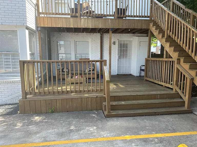1852 Sul Ross St #1 — Photo 10