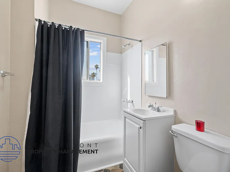 418 S. Normandie Ave — Photo 8