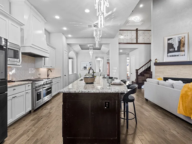 2812 Orchid St — Photo 26