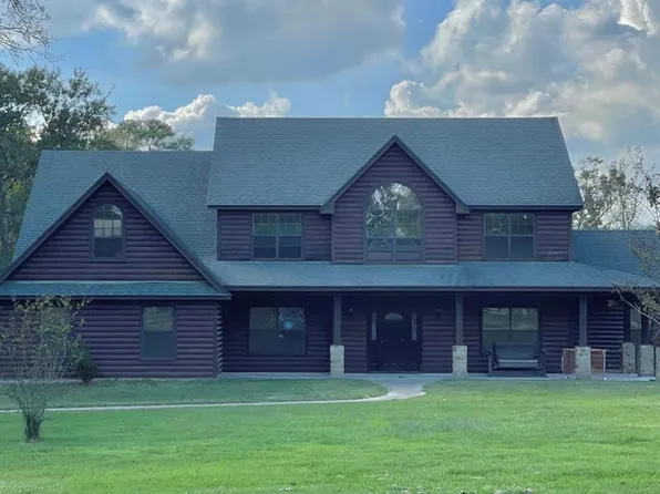 2063 Apache Dr, Montgomery, TX 77316