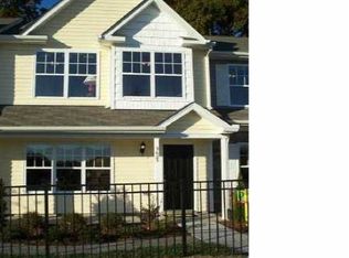 127 Shelter Haven Dr, Apex, NC 27502