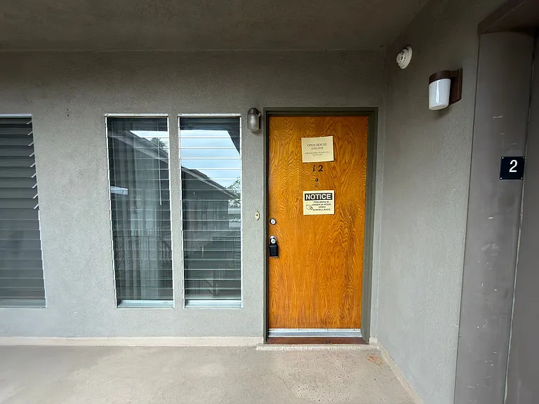 304 E Almond Ave — Photo 17