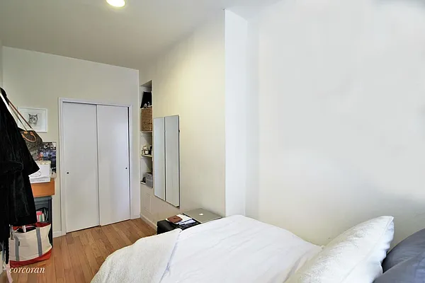 Rented by Corcoran | media 23