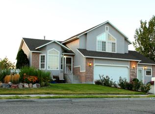 1544 W Laurel Chase Cir, Riverton, UT 84065