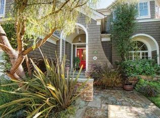 24 Gleneagles Dr, Newport Beach, CA 92660